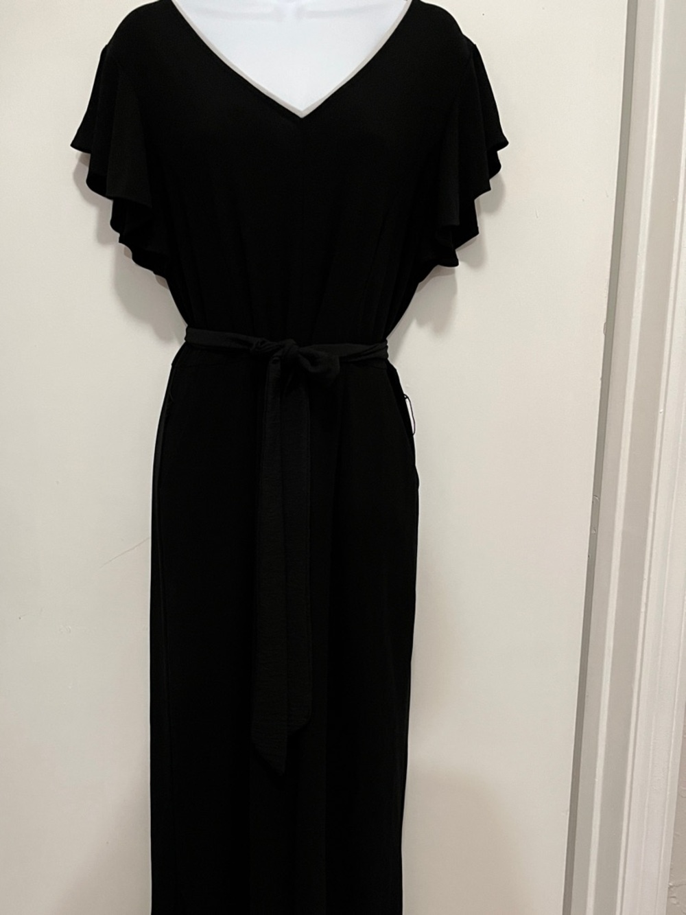 Jumpsuit with flutter sleeves,Apt9, sz M